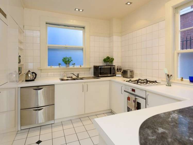 2/306 Oriental Parade Oriental Bay_9