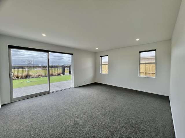 12 Muldowney Drive 11103_4
