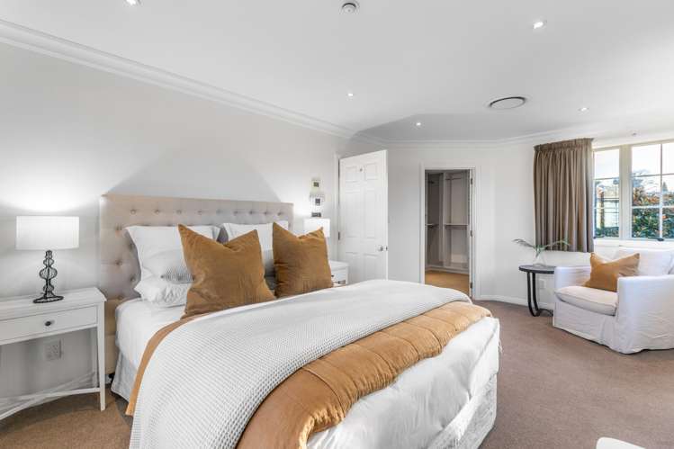 97B The Drive Epsom_15