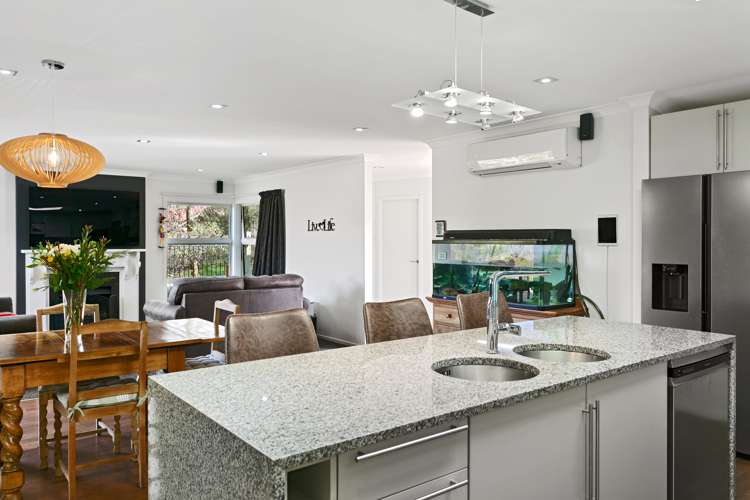 86 Hindmarsh Drive Rangatira Park_11