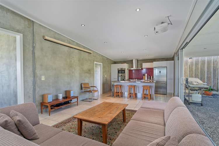 111 Kauri Crescent Matarangi_6
