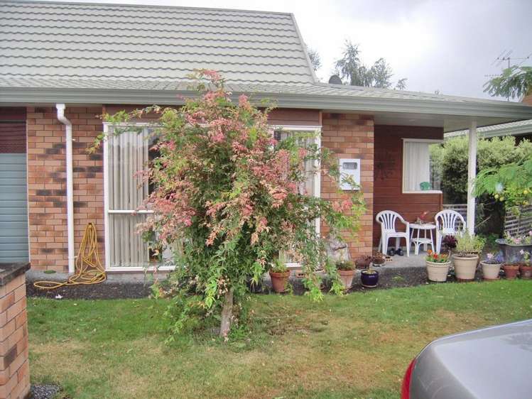 16/2 William Donald Drive Solway_9