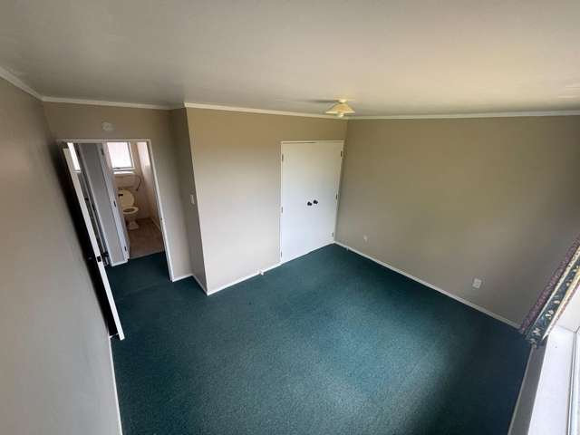  2/8 Darlington Place Glendene_4