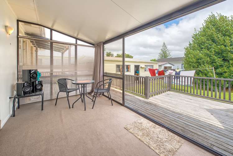 1/42 Grove Road Papakura_4