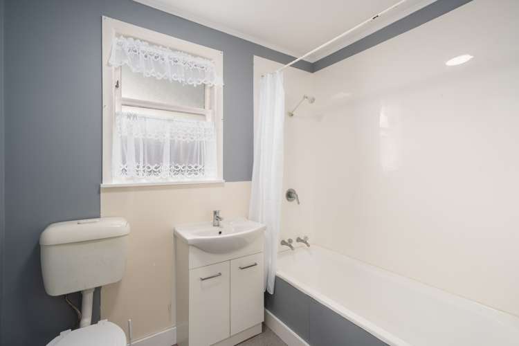 61 Castor Crescent Cannons Creek_10