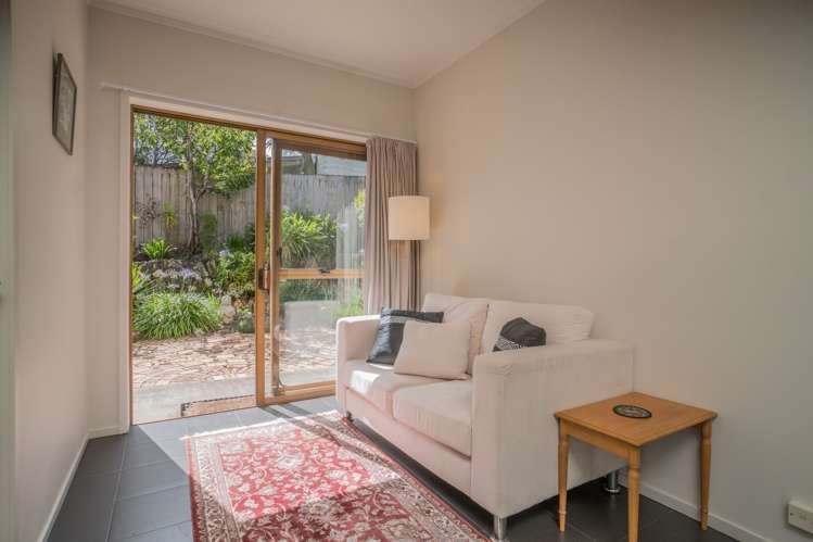 2/57 Rawhiti Road One Tree Hill_8
