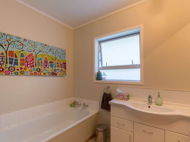 9 Kakenga Road Stoke_9