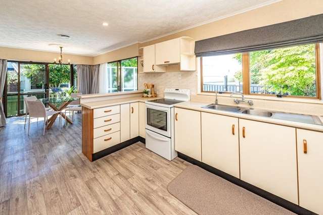 19 Akepiro Place 1230_1