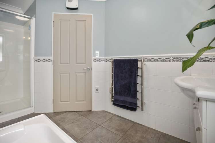 63a Birchfield Avenue Dallington_20