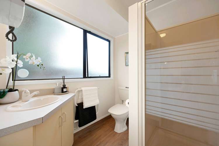 738a River Road Chartwell_15