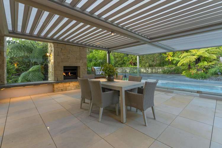 49 Whakamoenga Point Acacia Bay_16