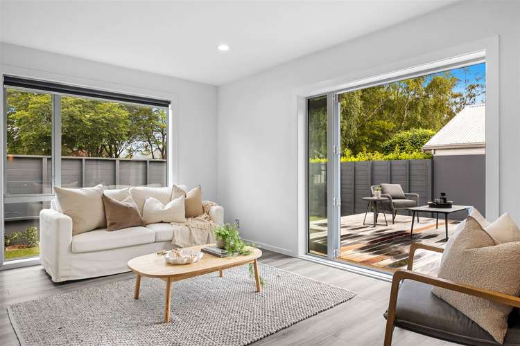 2/176 Rossall Street Merivale_3