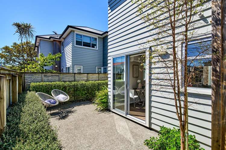 3 Rose Way Hutt Central_2
