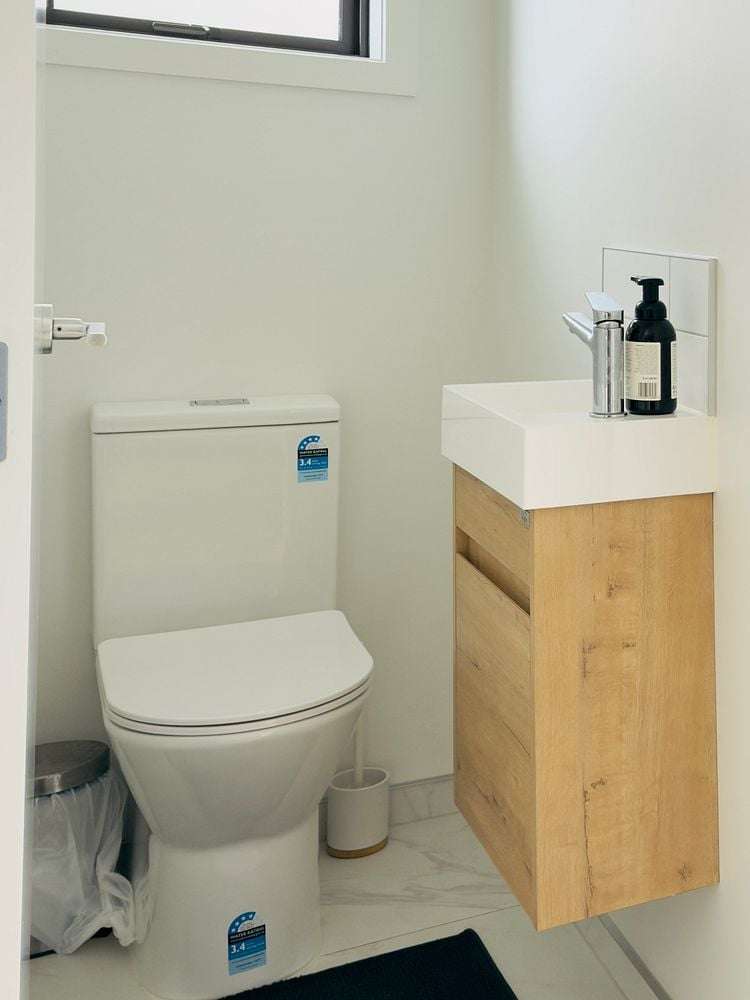 9/1 Myrtle Street Hutt Central_13