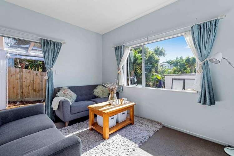 8a Foley Place Torbay_5