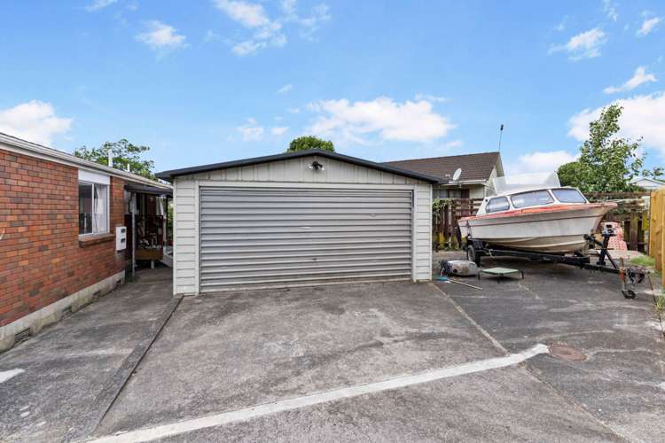 21 Oreti Place Clover Park_18