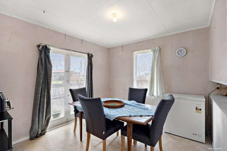 8 Wroughton Crescent Otara_5