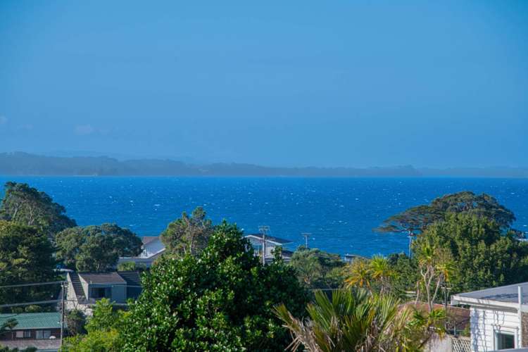 35 Surf Road Stanmore Bay_6