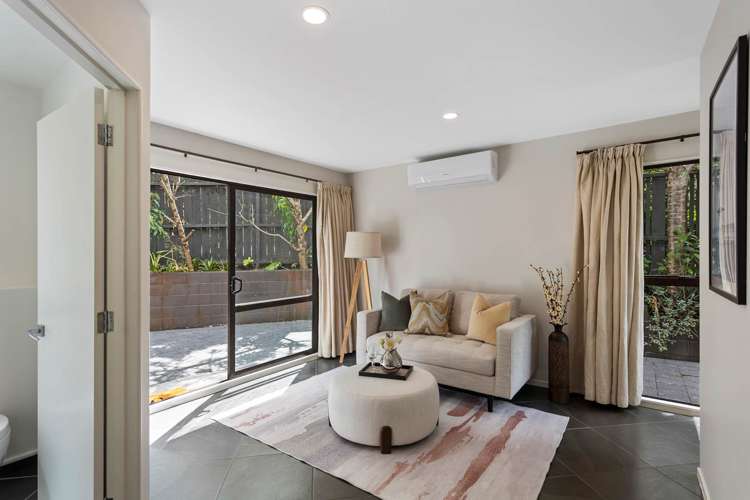 2/4 Prospect Terrace Milford_23