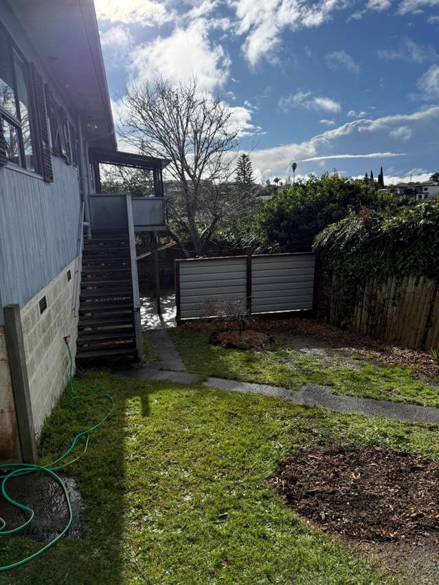  2/21 Hall Road Glenfield_4