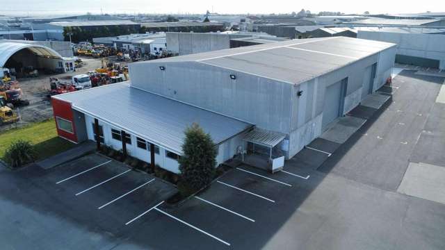 High Power Supply with Yard & Parking