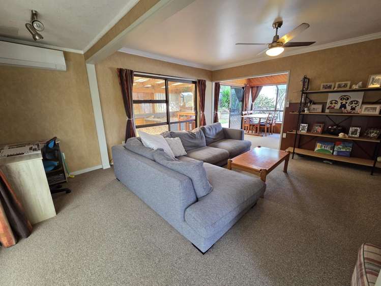 43 Carr Street Te Kamo_19
