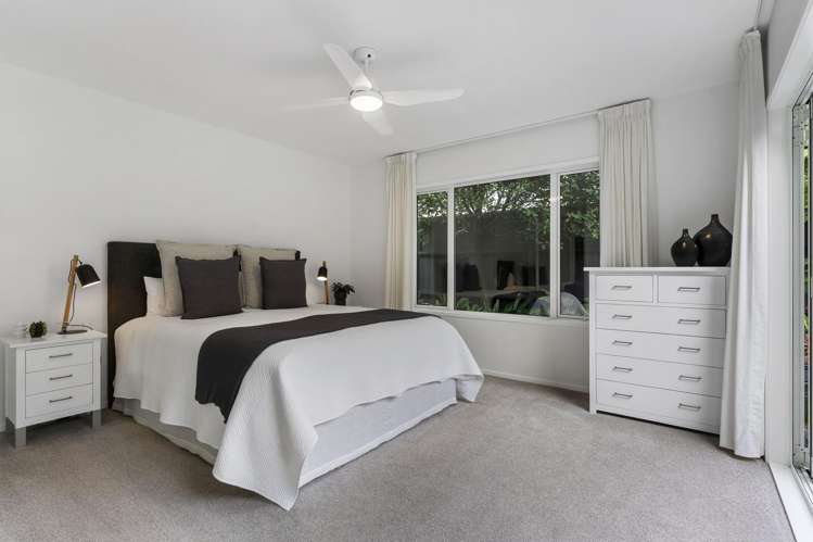 1 Kilduff Place Mairangi Bay_24