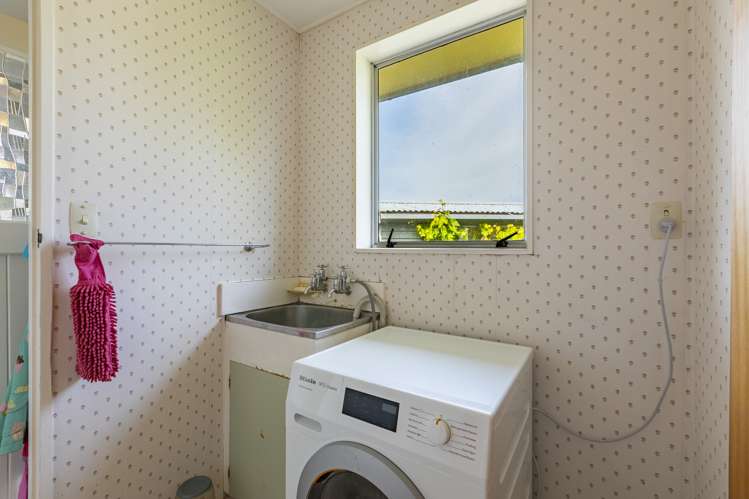 19 Lake Street Takapau_13