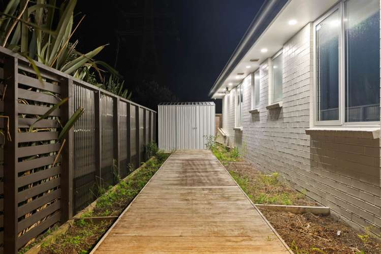 20 Biplane Street Takanini_14