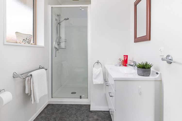 5 Rosewood Place Redwoodtown_11