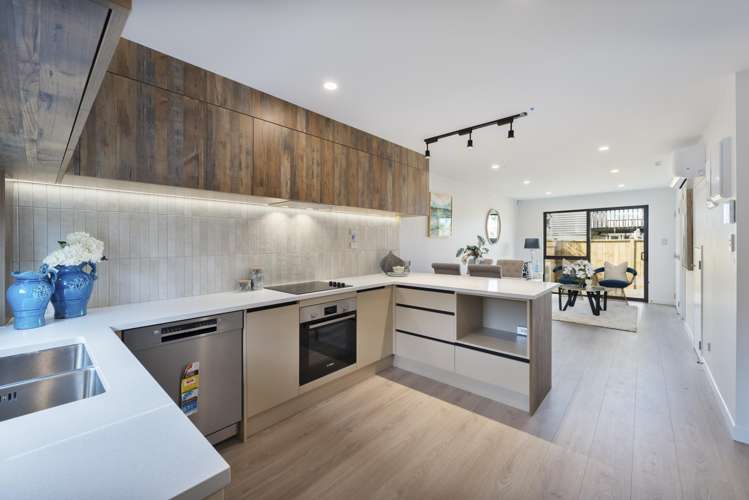 4/31 Tiroroa Avenue Te Atatu South_16