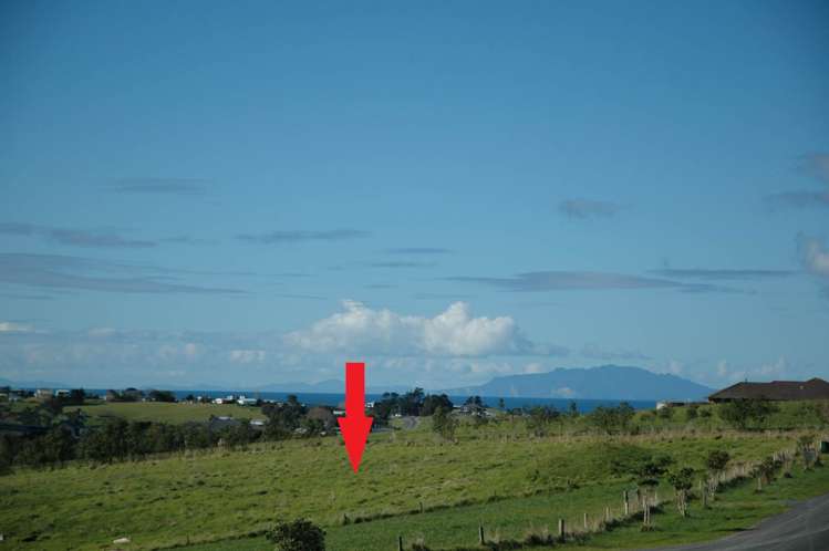 582 Barrier View Road_0