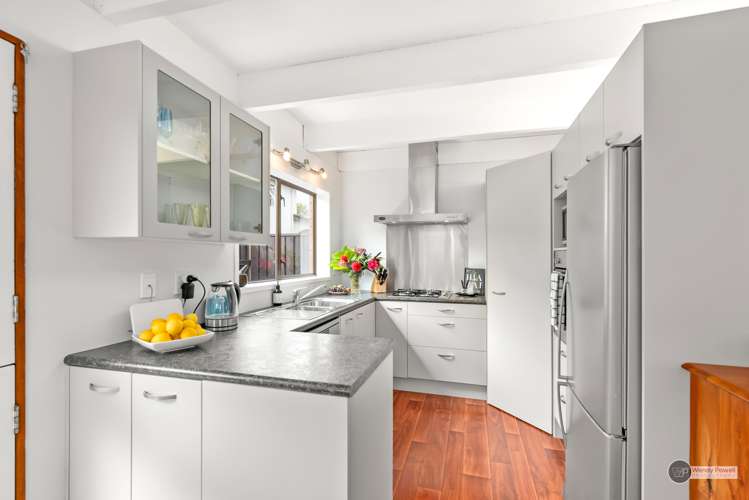 9 Colin Grove Lower Hutt_5