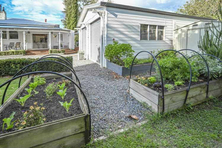 1205a Karamu Road North Mayfair_21