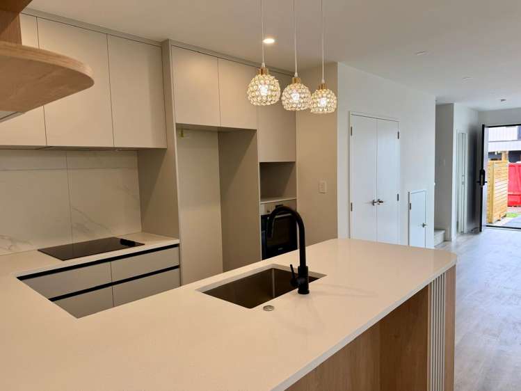 200D Henwood Road Westgate_1
