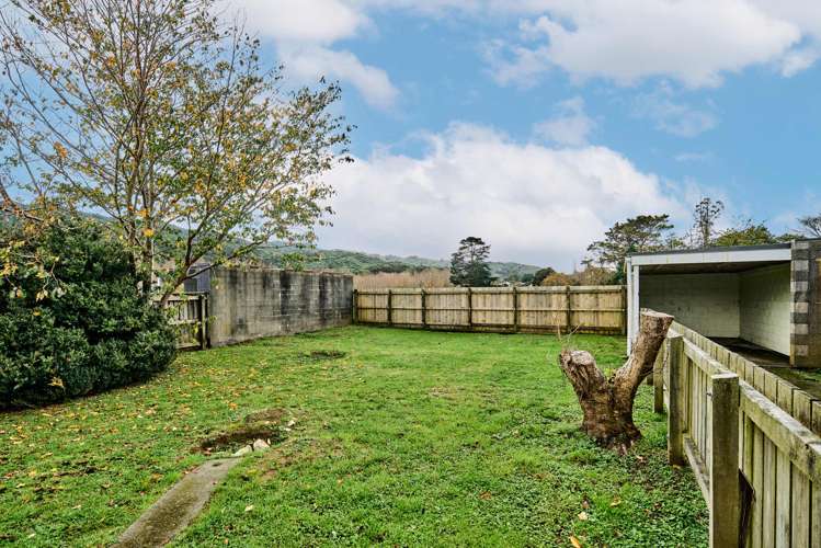 6 Orewa Grove Wainuiomata_2