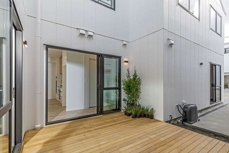 9 Pukeko Road Hobsonville_29