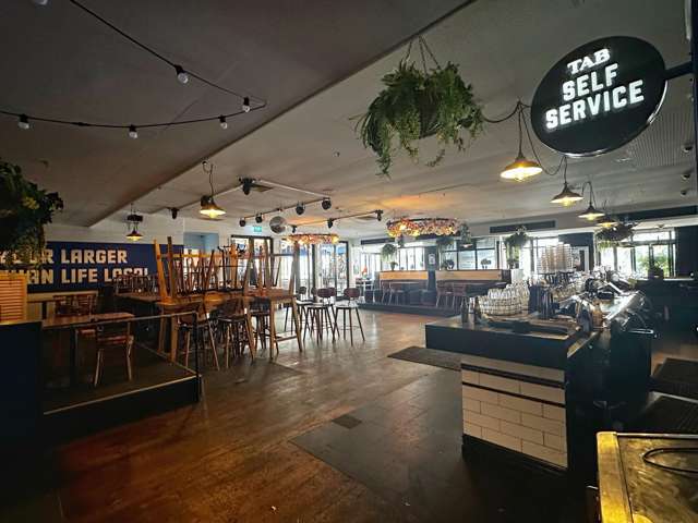 138 Hurstmere Road Takapuna_4