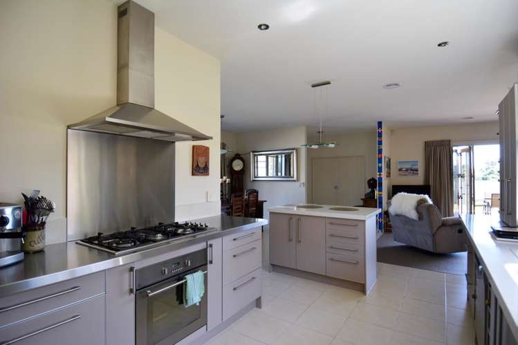 16 Dolphin Parade Bell Block_4