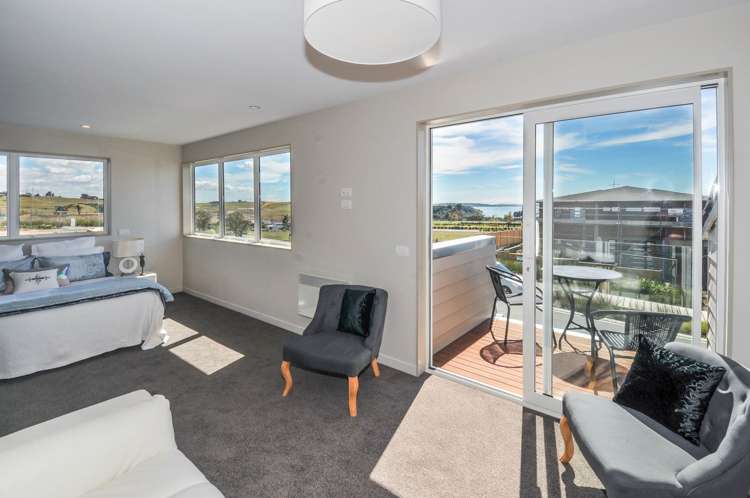 14 Greenlink Rise Long Bay_9