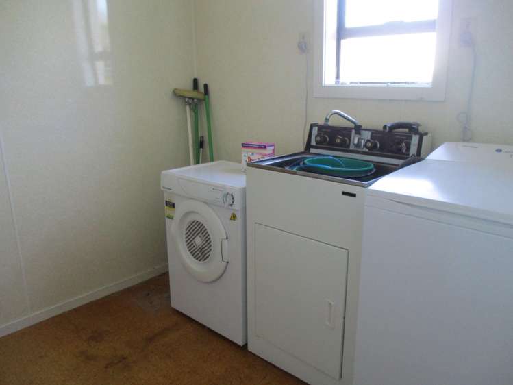 30 Manse Street Clinton and Surrounds_12