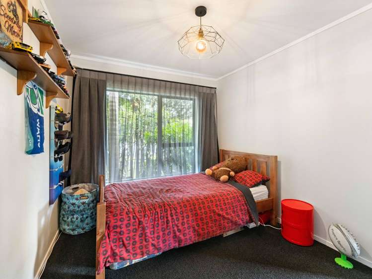 26 Beaumaris Way Conifer Grove_12