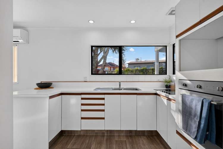 1/30 Savoy Road Glen Eden_7