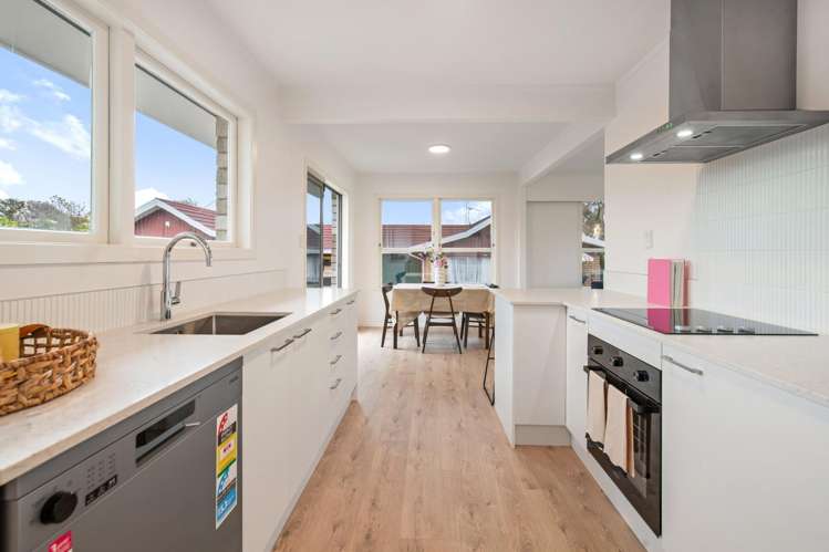 42 Ray Small Drive Pahurehure_9