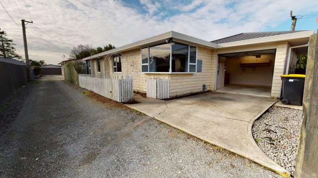 HOON HAY - 2 BEDROOMS STANDALONE, SPACIOUS AND SUNNY