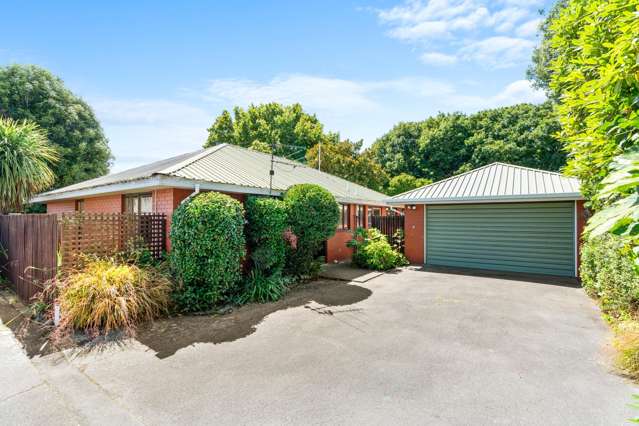 Standalone 2 Bed Home + Double Garage