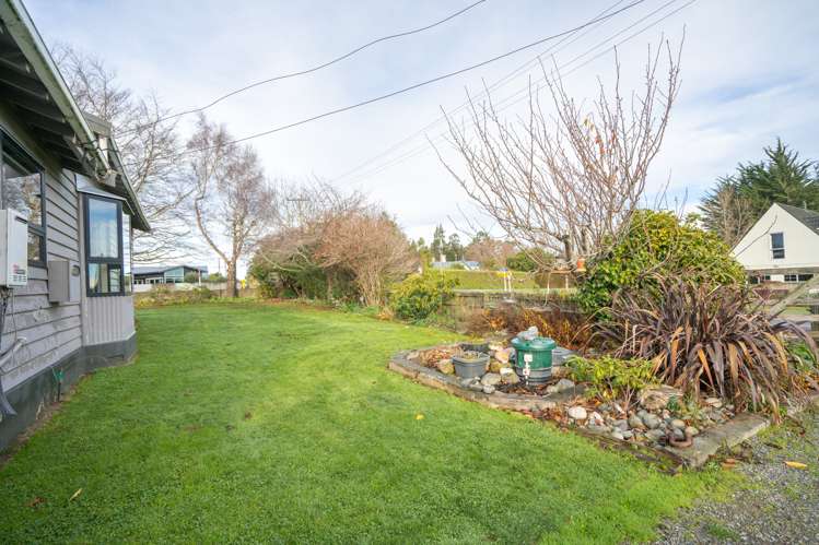 82 Lochiel Bridge Road Winton Surrounds_13