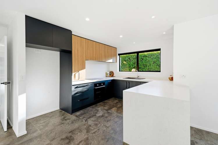 71 Sunline Avenue Lincoln_8