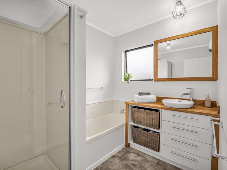 2A Belvedere Crescent Takaro_18