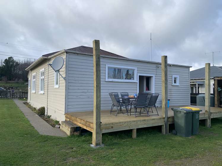 3 Esk Street West Otago Surrounds_12